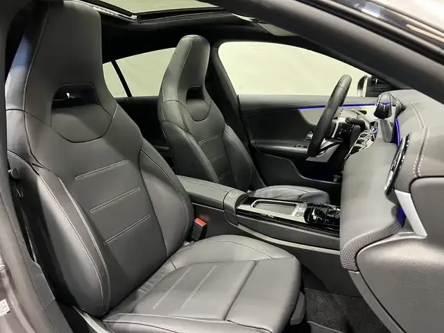 Mercedes-Benz CLA 180