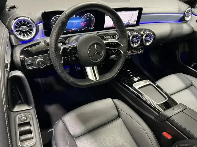 Mercedes-Benz CLA 180