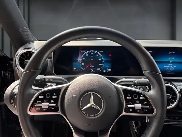 Mercedes-Benz A 200
