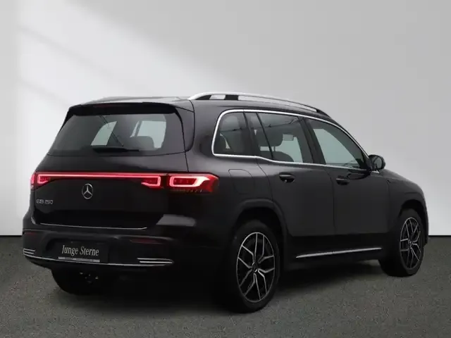 Mercedes-Benz EQB 250