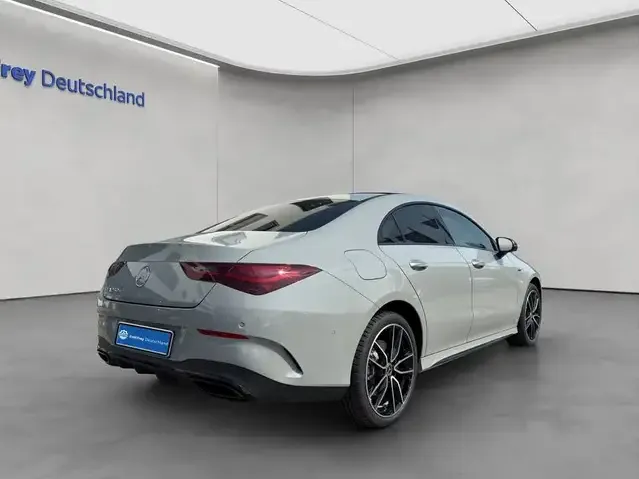Mercedes-Benz CLA 250