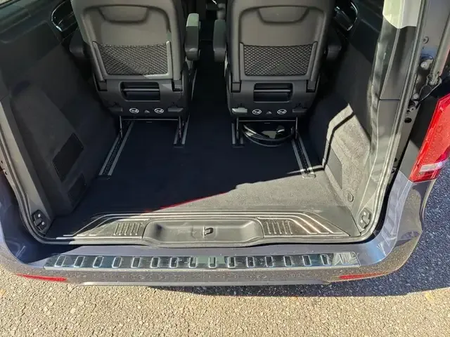 Mercedes-Benz EQV 300