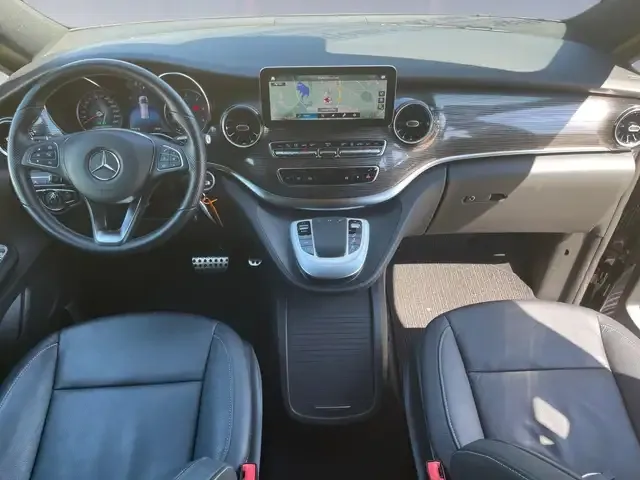 Mercedes-Benz V 250