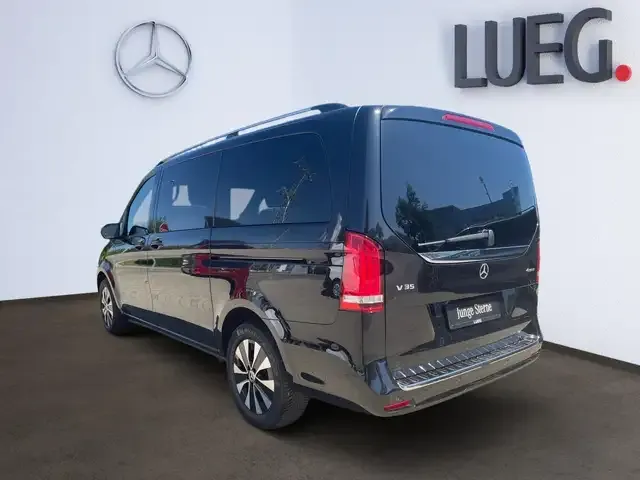 Mercedes-Benz V 250
