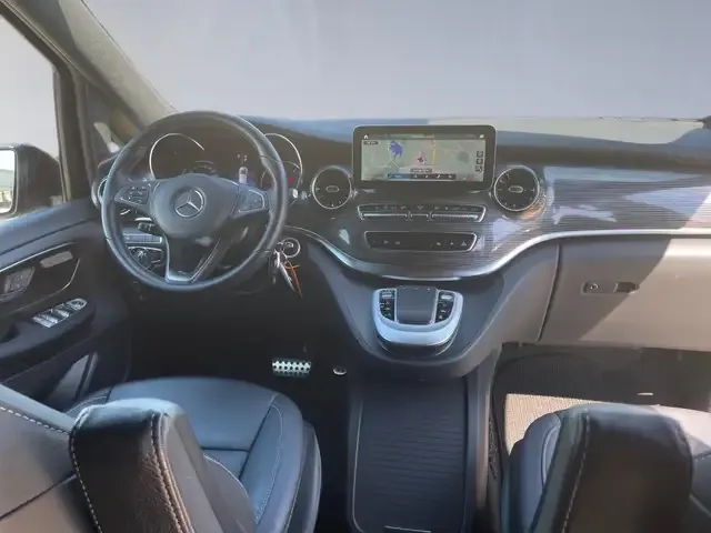 Mercedes-Benz V 250