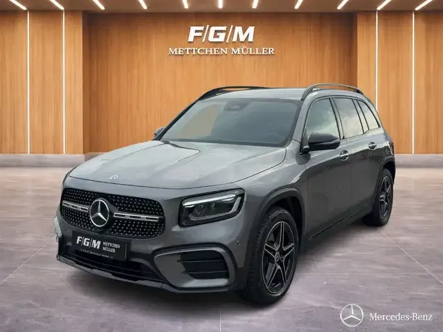 Mercedes-Benz GLB 220