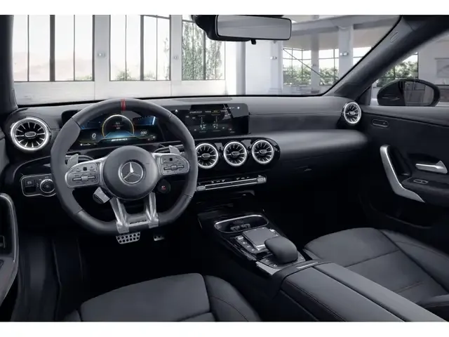 Mercedes-Benz CLA 45 AMG