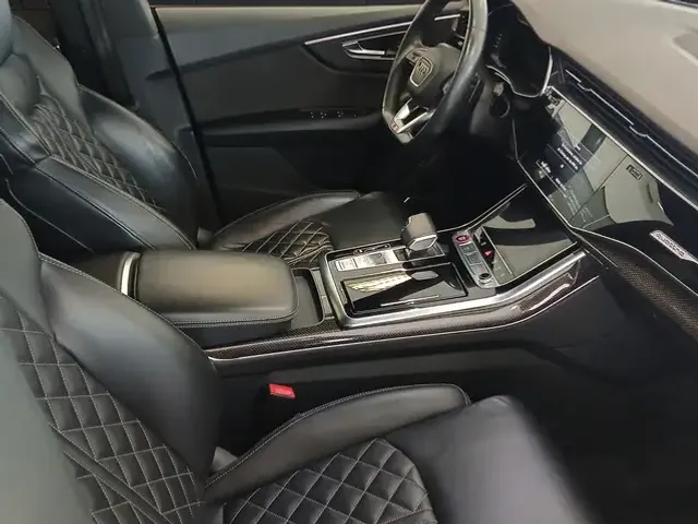 Audi SQ8