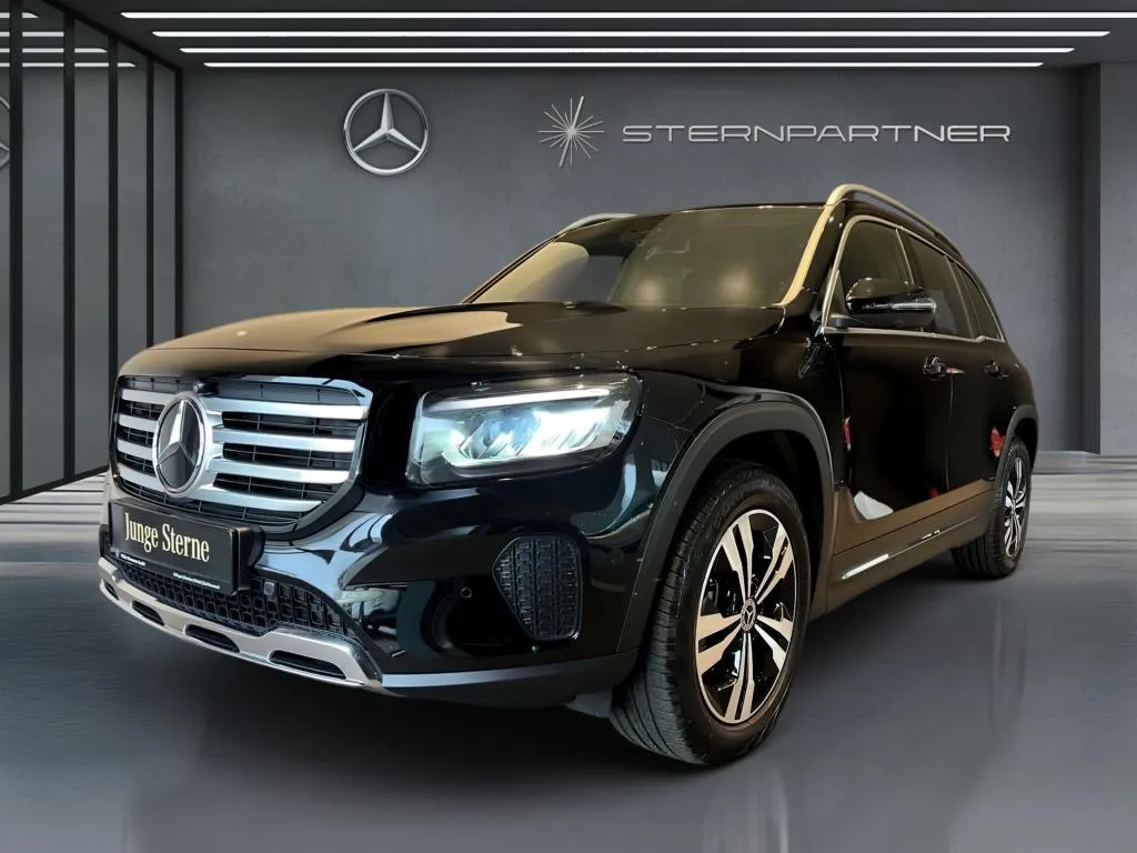 Mercedes-Benz GLB 220