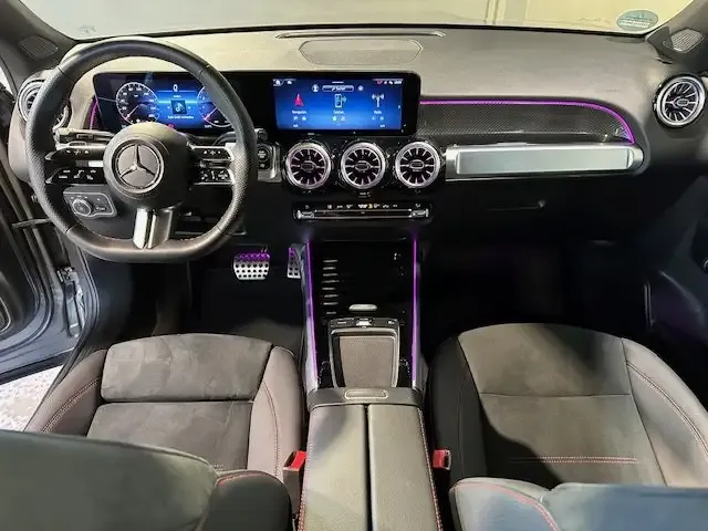 Mercedes-Benz GLB 200