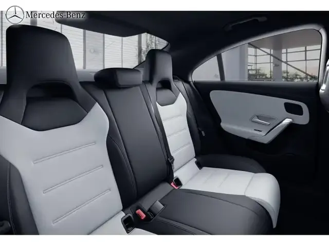 Mercedes-Benz CLA 35 AMG