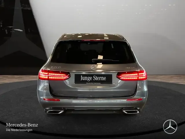 Mercedes-Benz E 200