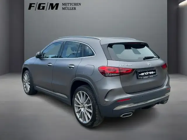 Mercedes-Benz GLA 250
