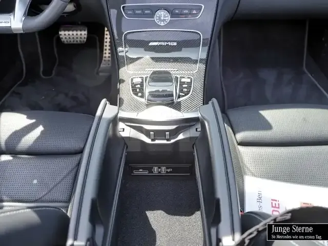 Mercedes-Benz C 63 AMG
