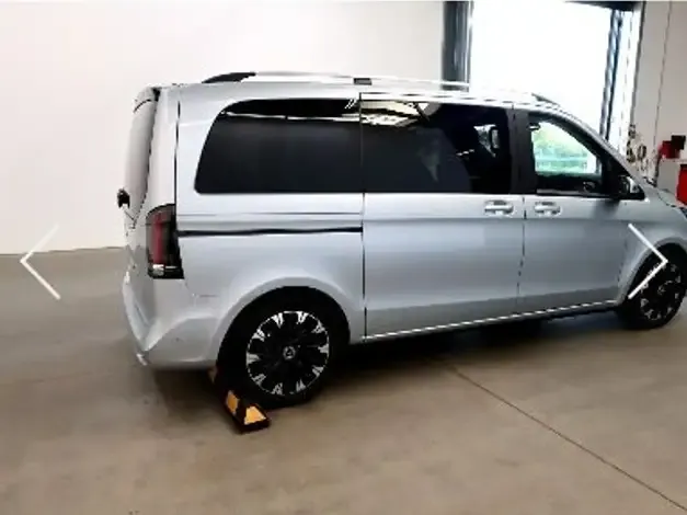 Mercedes-Benz V 220