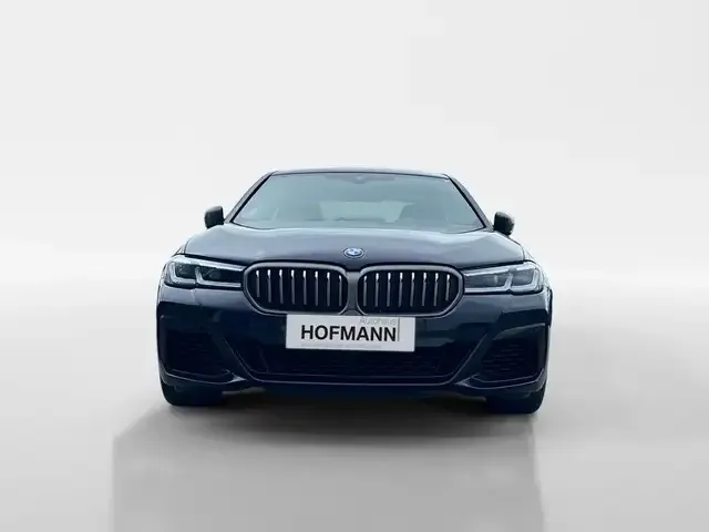 BMW M550
