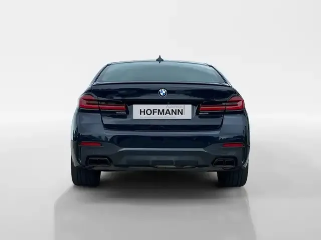 BMW M550