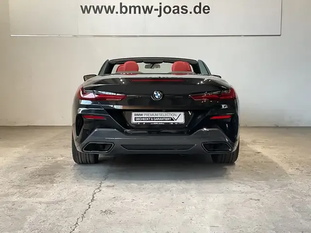 BMW 840