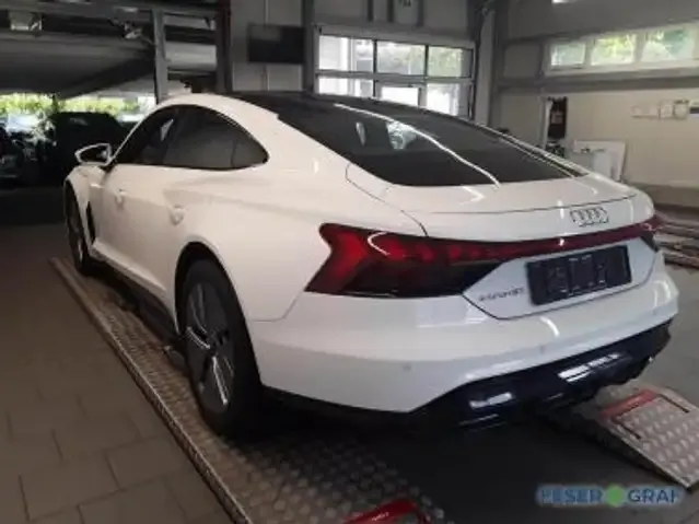 Audi e-tron GT
