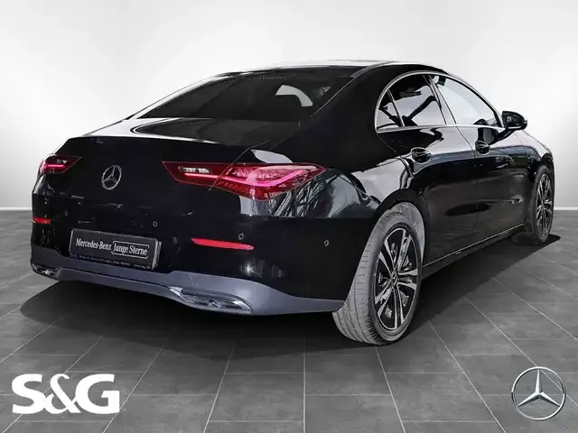 Mercedes-Benz CLA 180