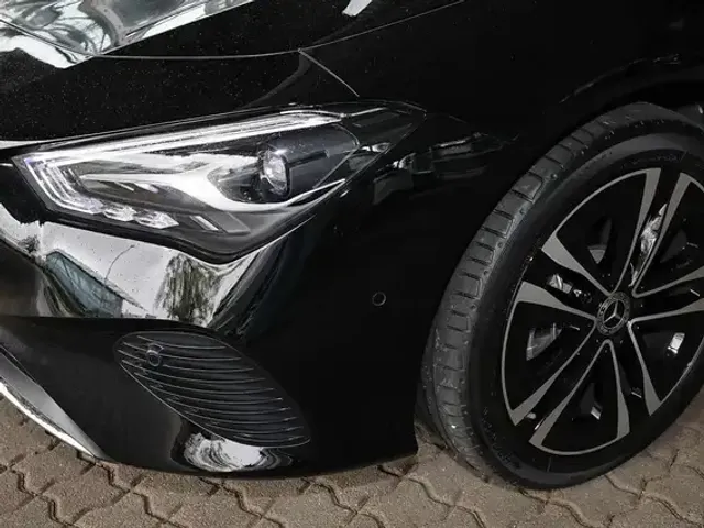 Mercedes-Benz CLA 180