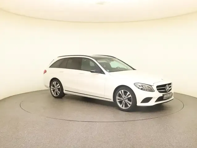 Mercedes-Benz C 220