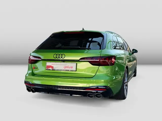 Audi S4