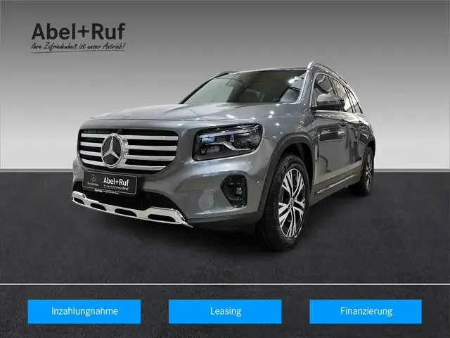Mercedes-Benz GLB 200