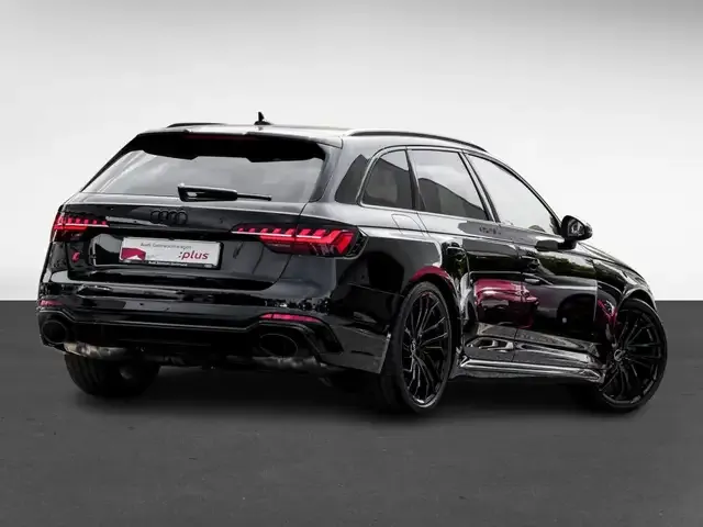 Audi RS4