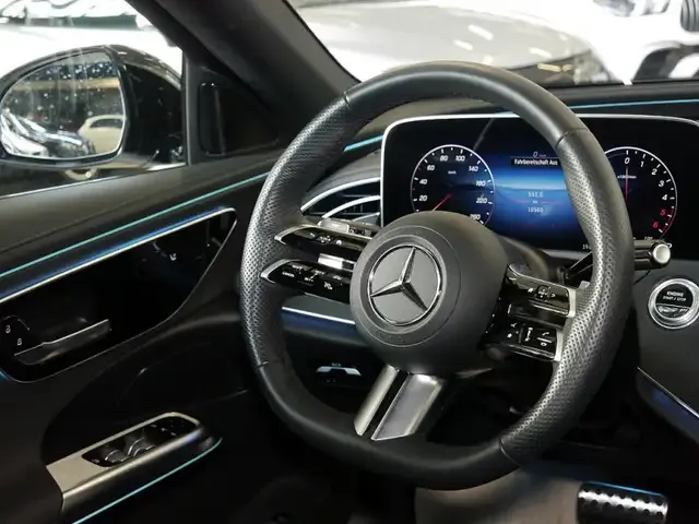 Mercedes-Benz E 300