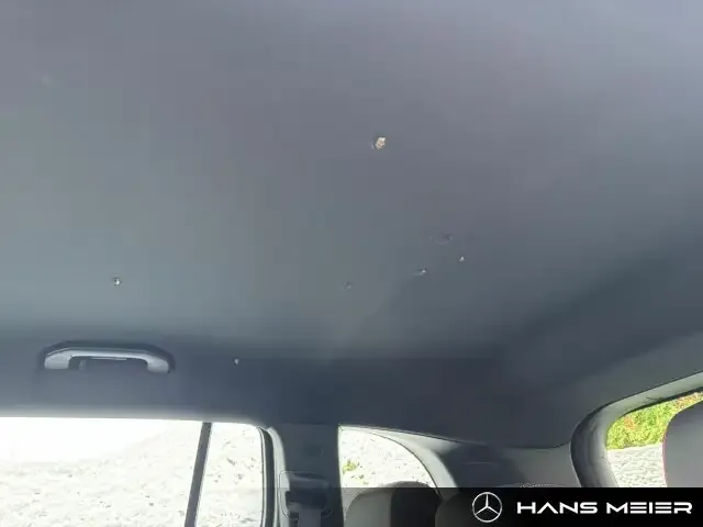 Mercedes-Benz EQB 300