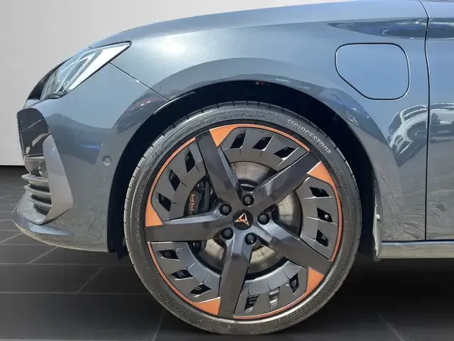CUPRA Leon