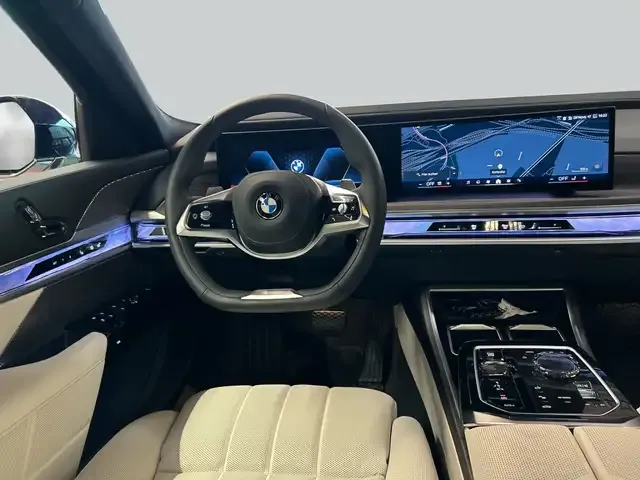 BMW 740