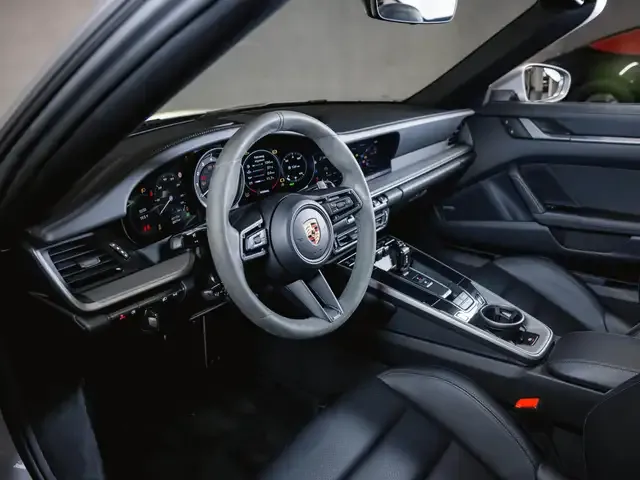 Porsche 992
