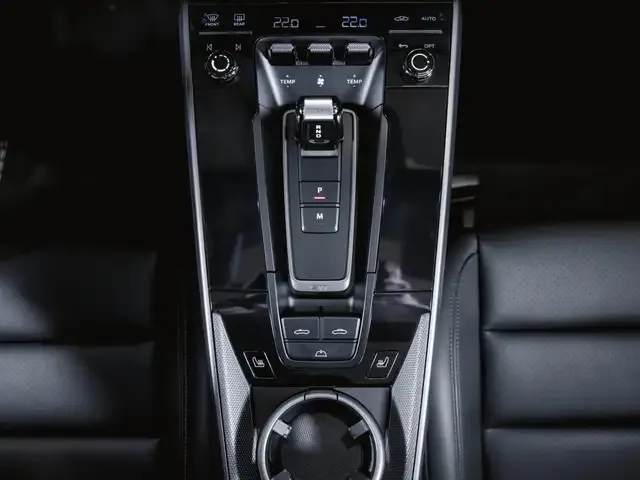 Porsche 992