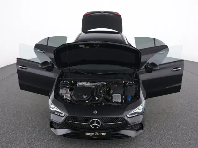 Mercedes-Benz CLA 200