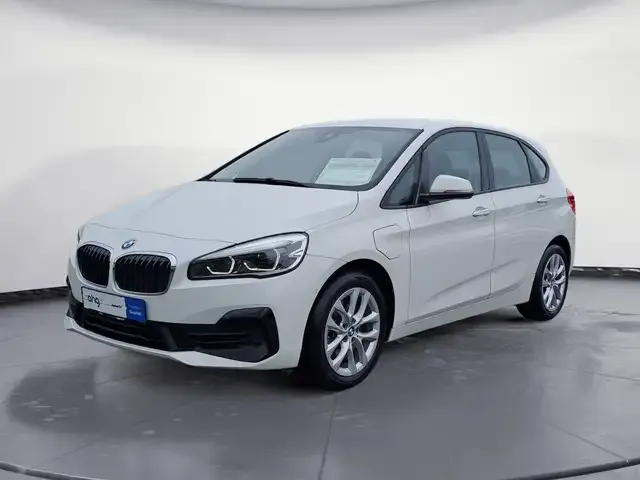 BMW 225