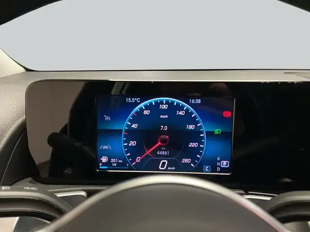 Mercedes-Benz GLB 200