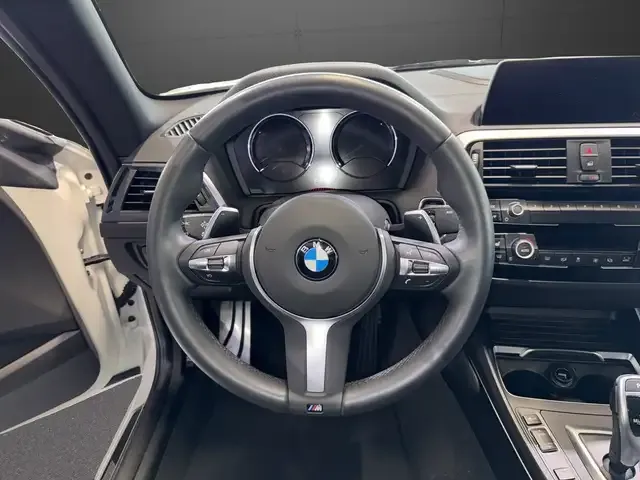 BMW 230