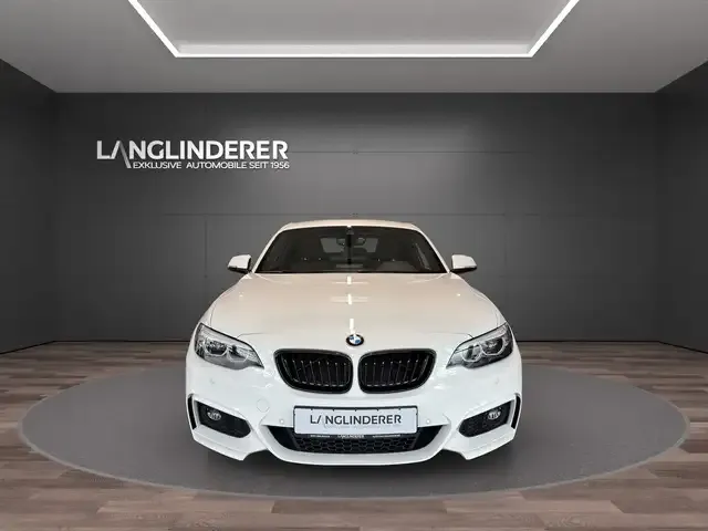 BMW 230