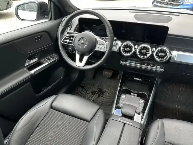 Mercedes-Benz GLB 200