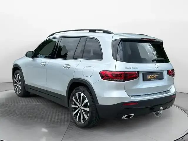 Mercedes-Benz GLB 200