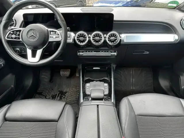 Mercedes-Benz GLB 200