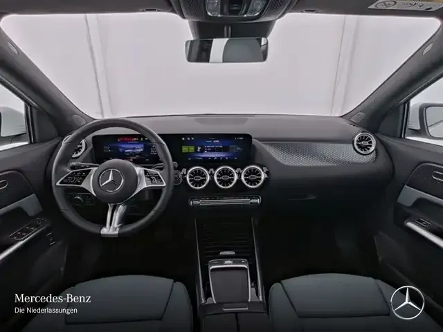 Mercedes-Benz EQA 300