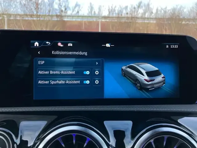 Mercedes-Benz CLA 200