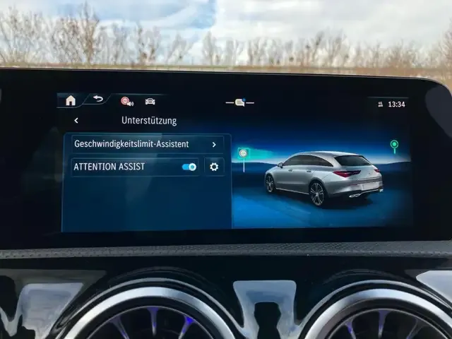 Mercedes-Benz CLA 200