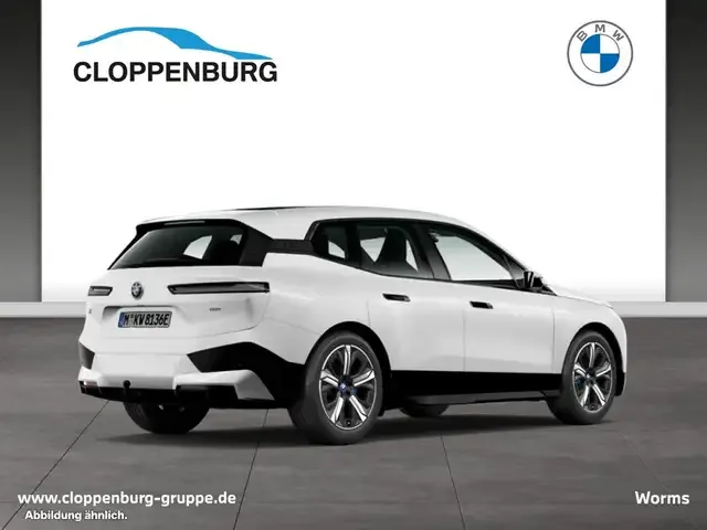 BMW iX
