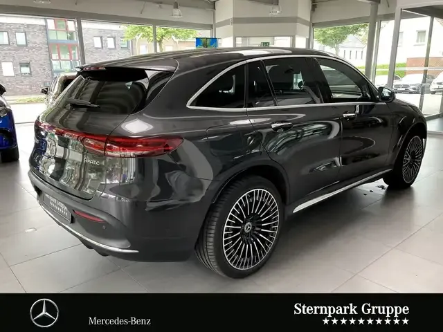 Mercedes-Benz EQC 400