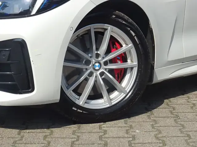 BMW 440