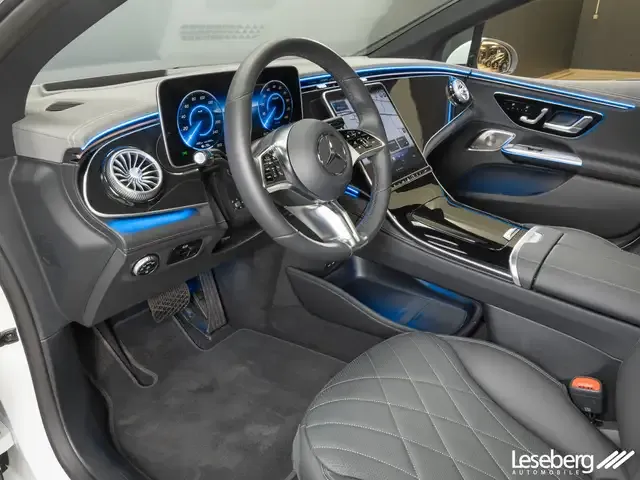 Mercedes-Benz EQE 300